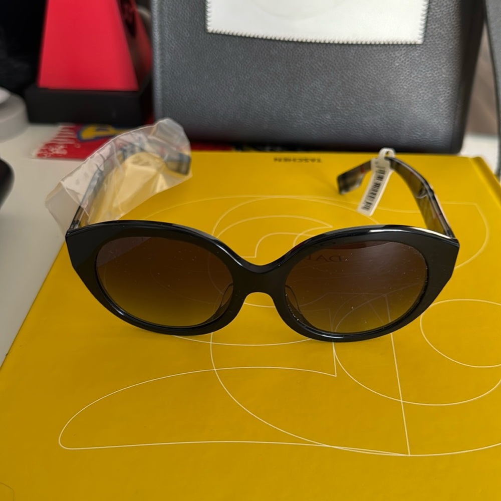 Burberry Black Sunglasses